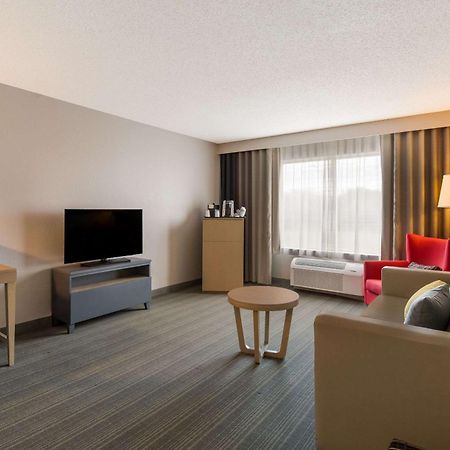 Country Inn & Suites By Radisson, Wichita East, Ks מראה חיצוני תמונה