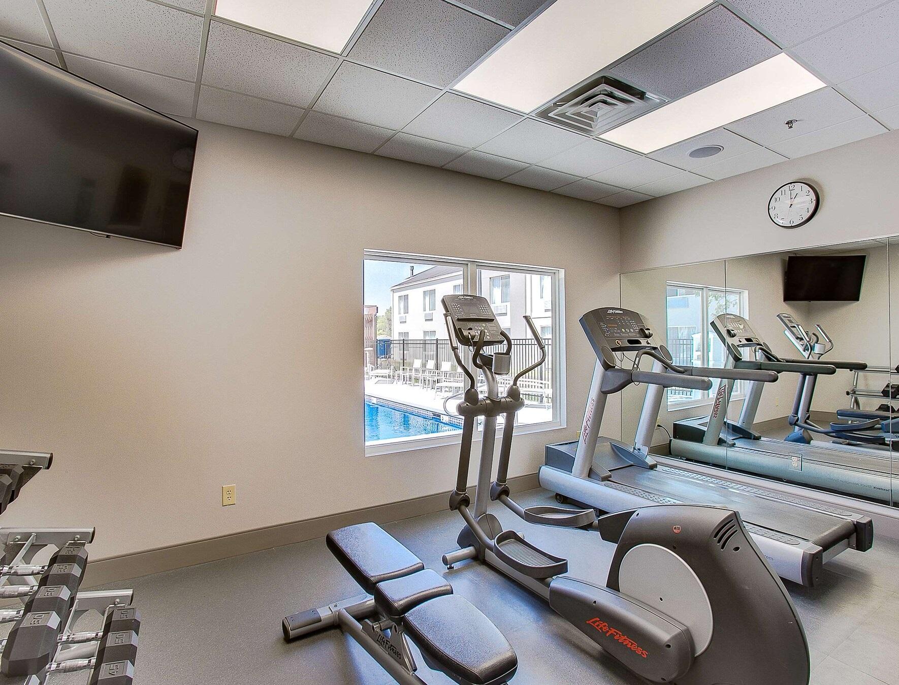 Country Inn & Suites By Radisson, Wichita East, Ks מראה חיצוני תמונה