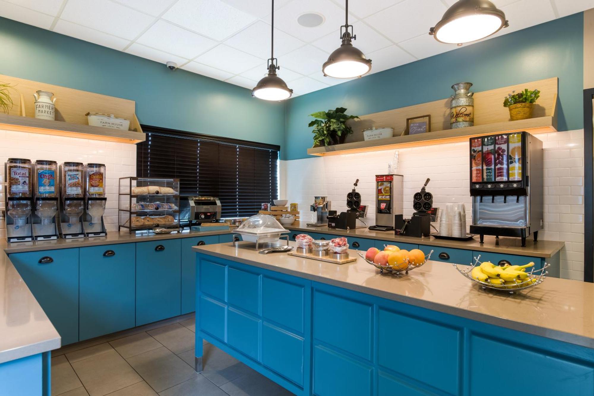 Country Inn & Suites By Radisson, Wichita East, Ks מראה חיצוני תמונה